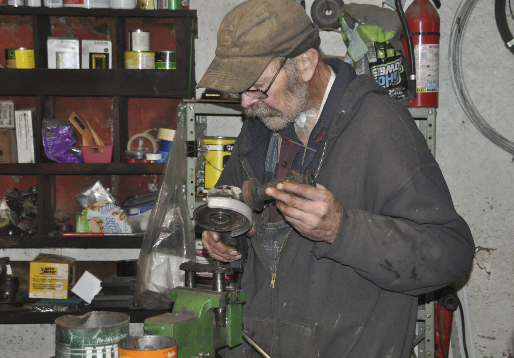 Wade in shop
